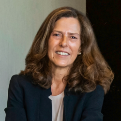 Mónica Carneiro Pacheco Speaker at Large Scale Solar Europe 2025